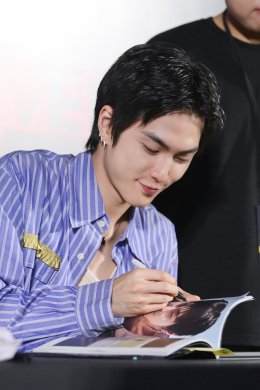 เอสเอ็ม ทรู ประเดิมความร่วมมือกับ ลาซาด้า เนรมิตกิจกรรมวันเกิดและแฟนไซน์ครั้งแรกในไทยของ XngHan (ซึงฮัน) "Lazada x XngHan BD & FANSIGN EVENT" ฉลองโซโล่เดบิวต์และวันเกิดสุดประทับใจร่วมกับแฟนชาวไทย!